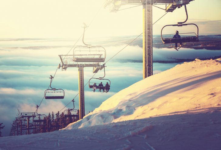スキー　スノボ　ウィンタースポーツ　雪山